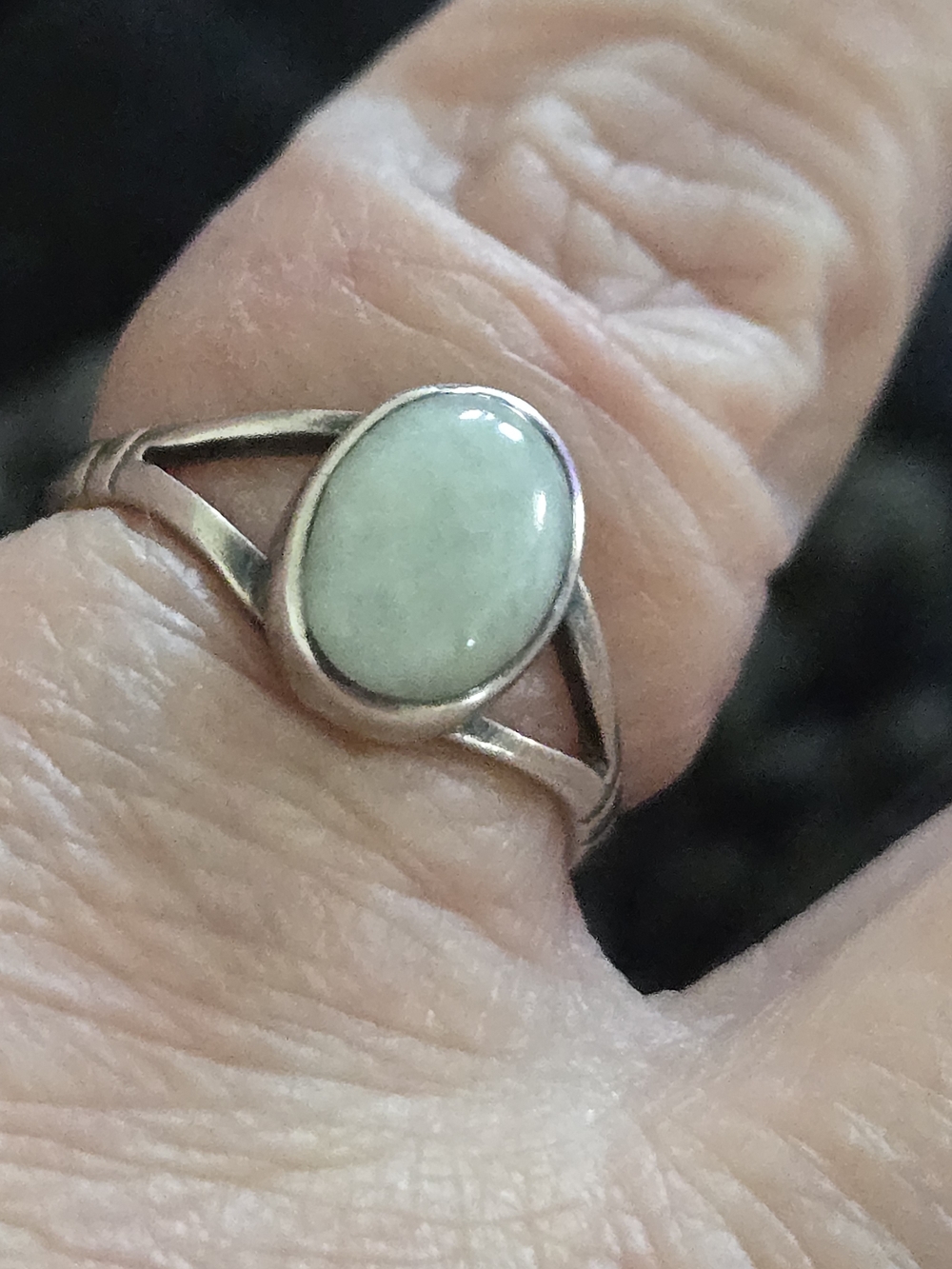 Sterling Silver Green Oval Stone Ring - Women Jewelry SZ 7